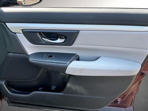 Used 2019 Honda CR-V LX image 28