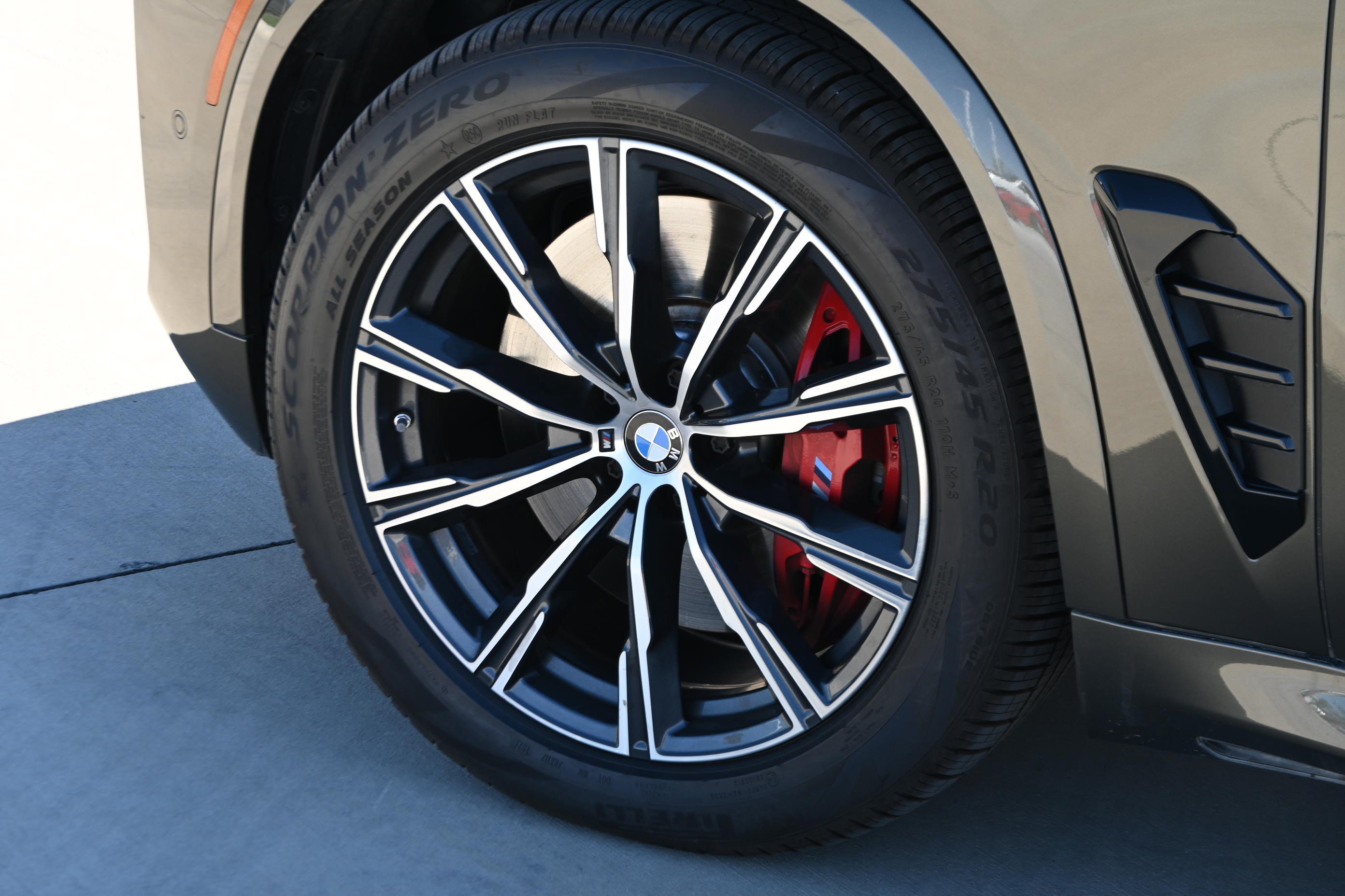 Used 2025 BMW X5 M60i w/ Executive Package AWD/4WD image 11