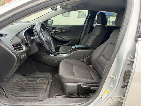 Used 2018 Chevrolet Malibu LS FWD image 10