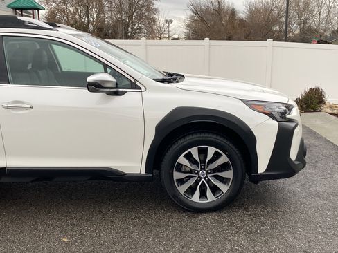 Used 2023 Subaru Outback Touring XT image 8