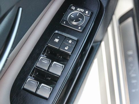 Certified 2025 Lexus ES 300h w/ Accessory Package (Z2) FWD image 22