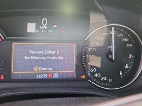 Used 2023 Cadillac XT5 Sportv image 7