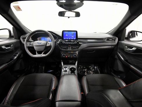 Used 2025 Ford Escape ST-Line Select image 3