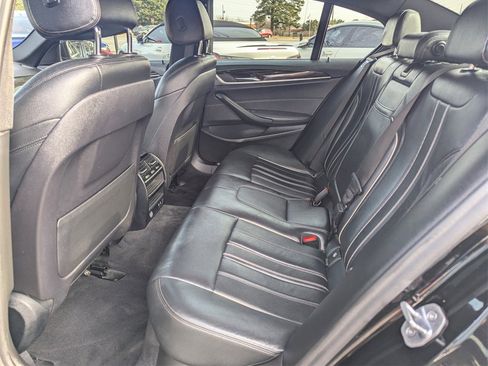 Used 2020 BMW 530i w/ Convenience Package image 9