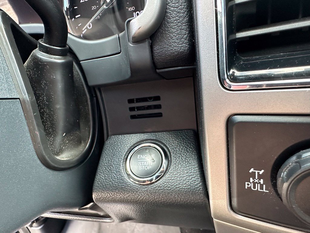 Used 2022 Ford F250 Lariat w/ Tremor Off-Road Package AWD/4WD image 15