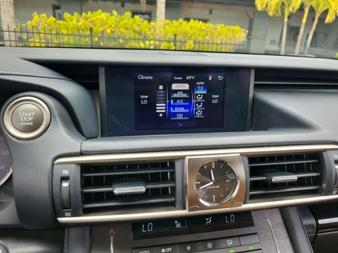 Used 2019 Lexus IS 300 w/ Premium Package image 25