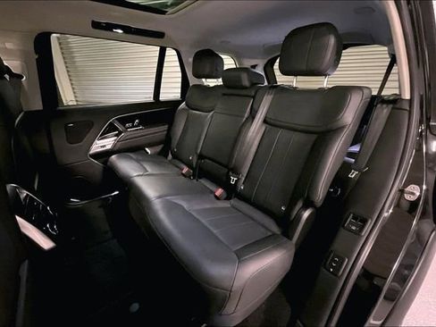 Certified 2023 Land Rover Range Rover Long Wheelbase SE image 17