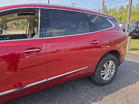 Used 2020 Buick Enclave Essence FWD image 32