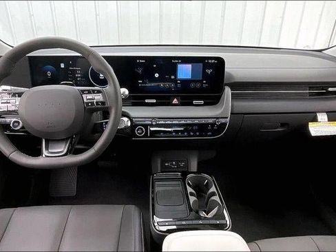 New 2026 Hyundai Ioniq 5 SEL image 25