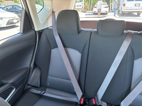 Used 2025 Kia Soul LX w/ LX Technology Package FWD image 34