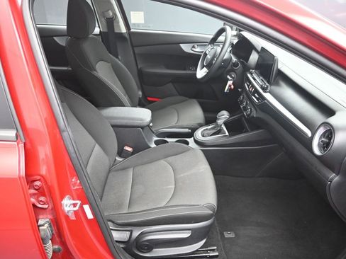 Certified 2024 Kia Forte LXS image 33