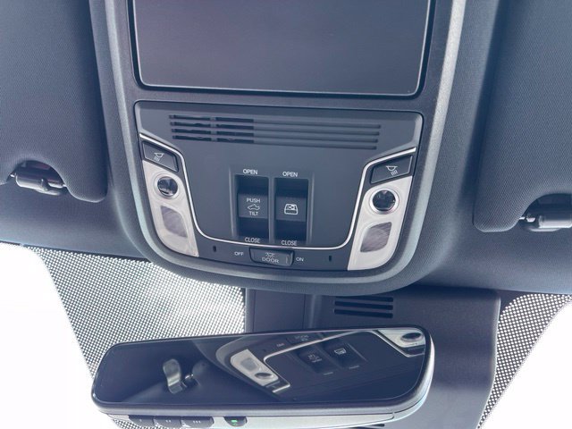 Used 2025 Honda Ridgeline TrailSport image 9