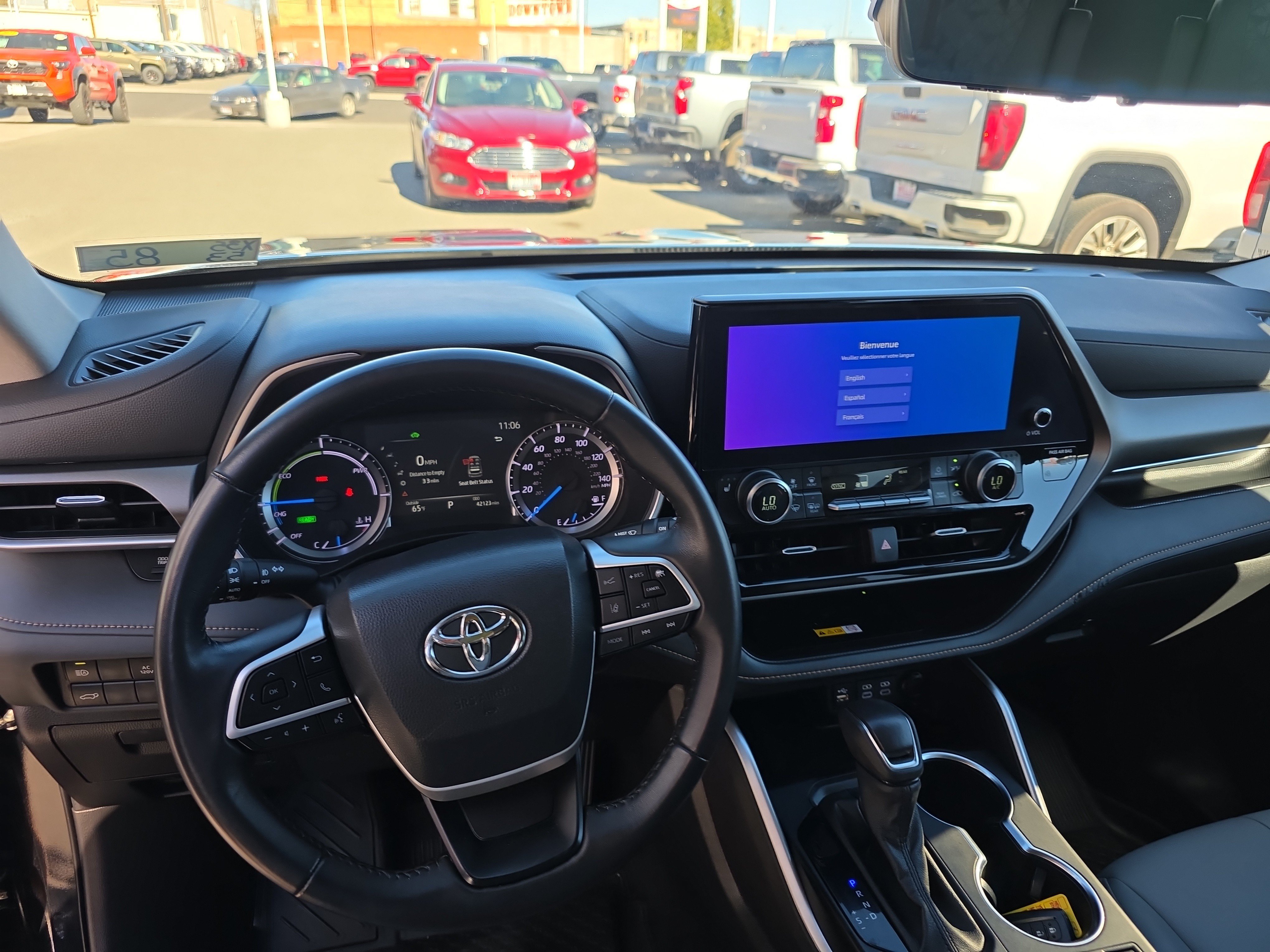 Used 2023 Toyota Highlander Bronze Edition AWD/4WD image 3