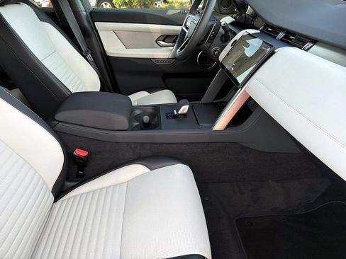 New 2026 Land Rover Discovery Sport Landmark AWD/4WD image 10