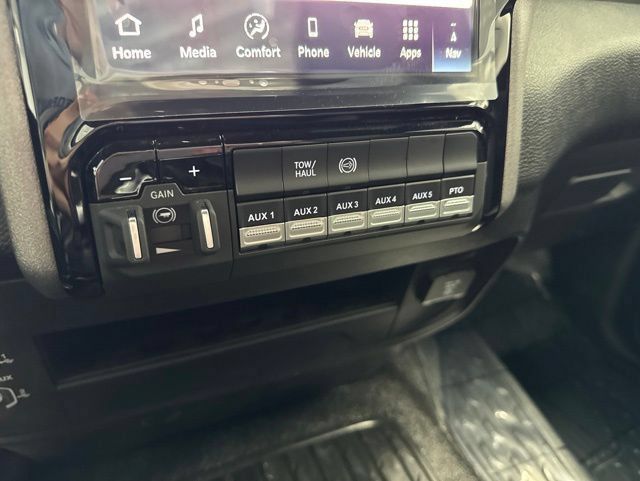New 2026 RAM 5500 Tradesman AWD/4WD image 29