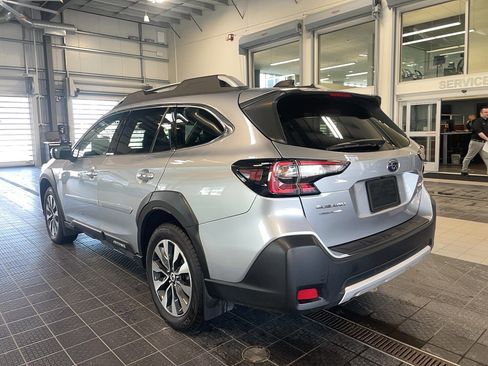 Used 2024 Subaru Outback Touring XT AWD/4WD image 19