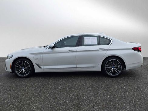 Used 2023 BMW 530e xDrive w/ Premium Package image 6