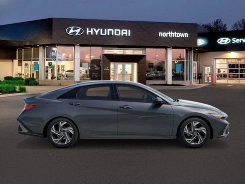 New 2026 Hyundai Elantra SEL Sport image 7