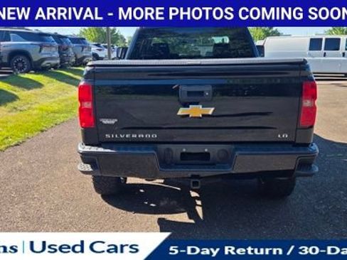 Used 2019 Chevrolet Silverado 1500 Custom w/ Custom Convenience Package AWD/4WD image 8