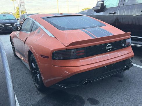 Used 2024 Nissan Z Performance w/ Heritage Edition RWD image 6