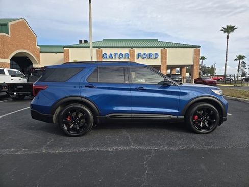 Used 2022 Ford Explorer ST w/ Equipment Group 401A image 4