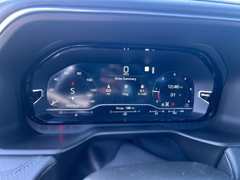 Used 2022 GMC Yukon XL Denali AWD/4WD image 15