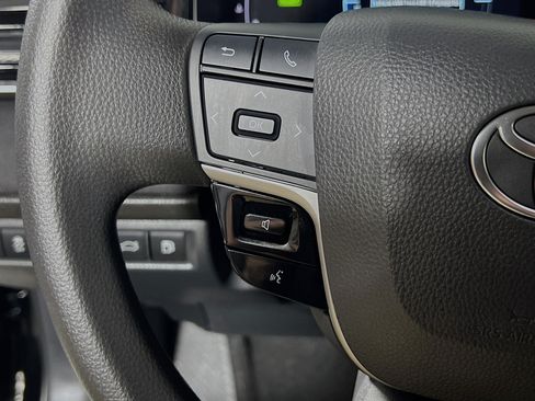 Used 2025 Toyota Camry LE w/ Convenience Package FWD image 19