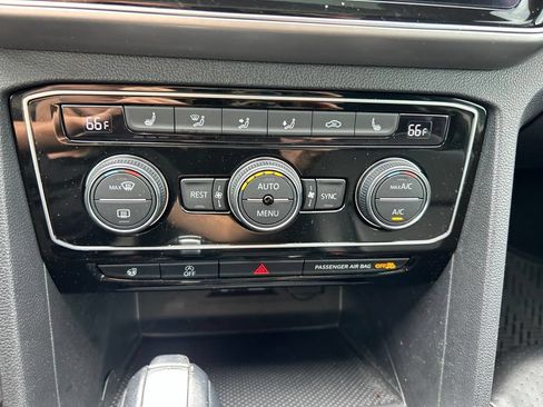Used 2019 Volkswagen Atlas SEL FWD image 14