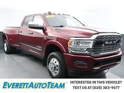 Used 2022 RAM 3500 Limited w/ Body Color Bumper Group