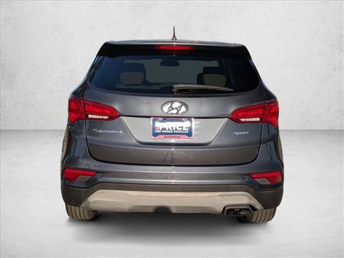 Used 2018 Hyundai Santa Fe Sport image 7