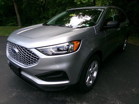 Used 2023 Ford Edge SE AWD/4WD image 4