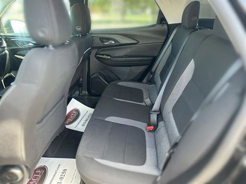 Used 2025 Chevrolet TrailBlazer LT FWD image 22