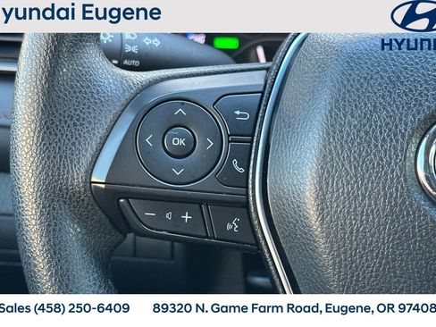 Used 2019 Toyota Camry LE image 27