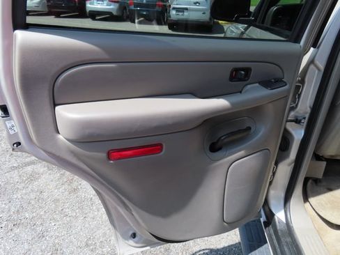Used 2006 Chevrolet Tahoe LT w/ LT Preferred Equipment Group AWD/4WD image 11