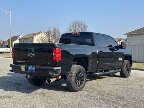 Used 2018 Chevrolet Silverado 2500 LTZ w/ Duramax Plus Package image 7