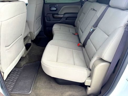 Used 2018 Chevrolet Silverado 1500 LT w/ Texas Edition image 15