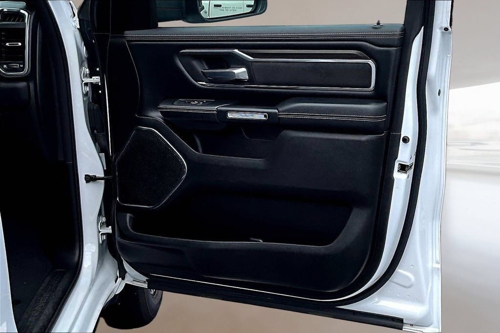 Used 2025 RAM 1500 Laramie AWD/4WD image 26
