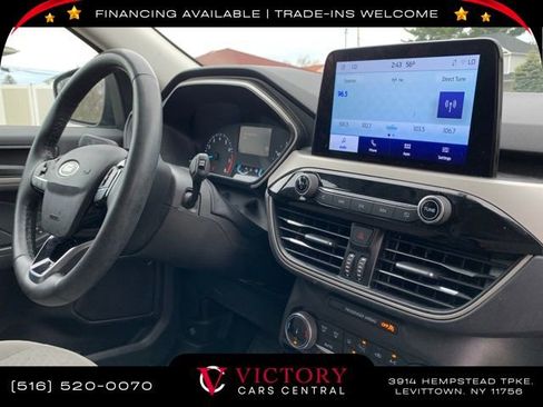 Used 2022 Ford Escape SE w/ SE Sport Appearance Package image 20