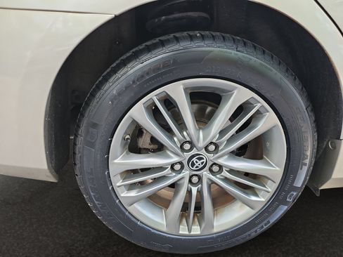 Used 2015 Toyota Camry SE FWD image 41