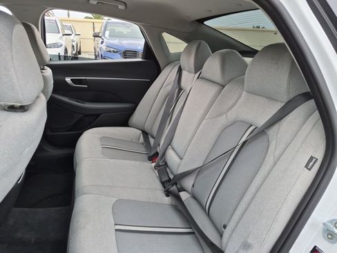 Used 2020 Hyundai Sonata SEL w/ Convenience Package FWD image 12