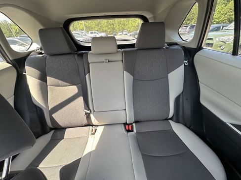 Used 2025 Toyota RAV4 XLE w/ Convenience Package FWD image 12