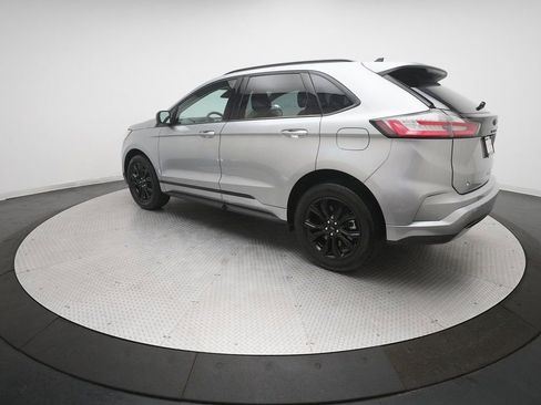 Used 2022 Ford Edge SE w/ Black Appearance Package image 34