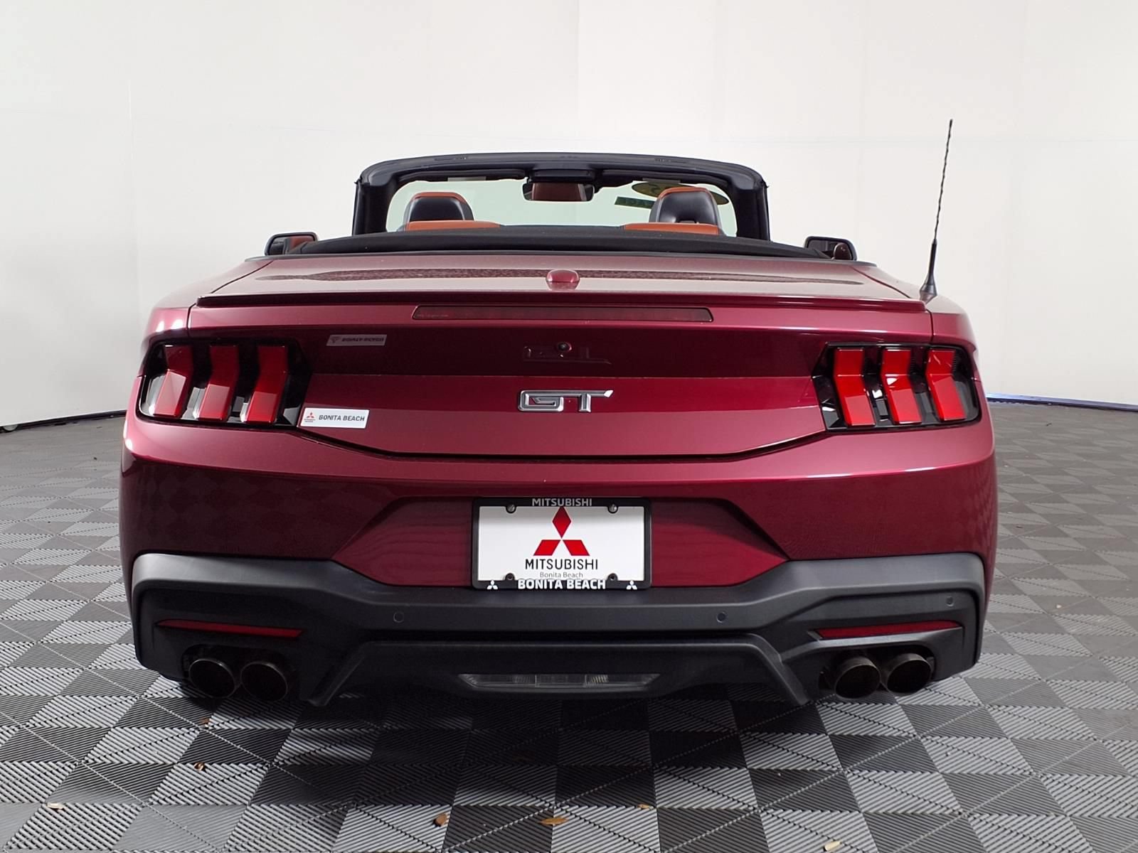 Used 2025 Ford Mustang GT Premium RWD image 6