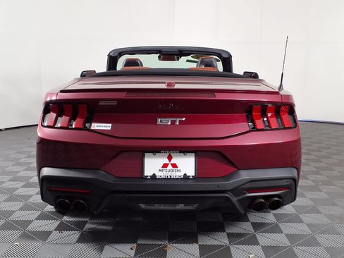 Used 2025 Ford Mustang GT Premium RWD image 6