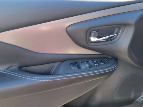 Used 2021 Nissan Murano SV AWD/4WD image 9