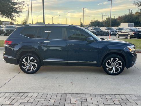 Certified 2022 Volkswagen Atlas SEL image 11
