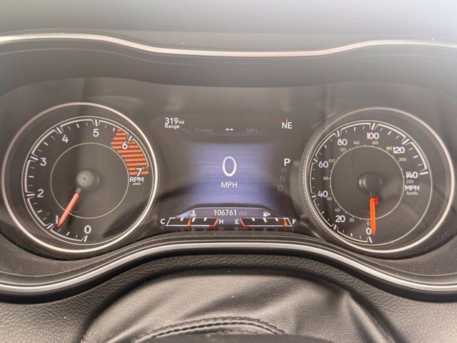 Used 2019 Jeep Cherokee Trailhawk w/ Cold Weather Group AWD/4WD image 11
