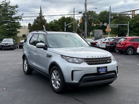 Used 2018 Land Rover Discovery SE AWD/4WD image 5