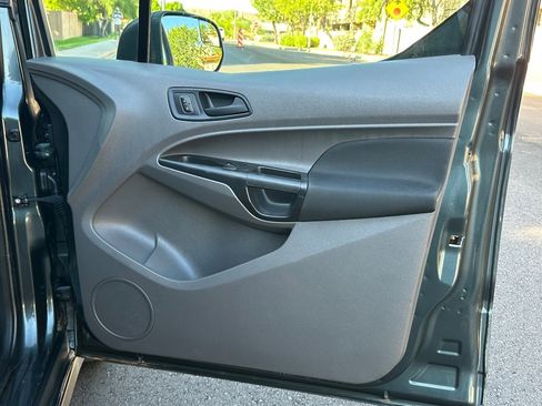 Used 2019 Ford Transit Connect XL image 39