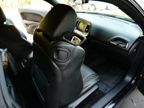 Used 2015 Dodge Challenger SRT Hellcat image 45